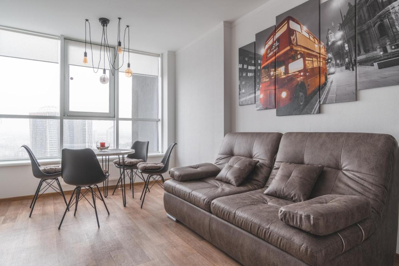 In The Sky Apartment Kyiv Exterior photo